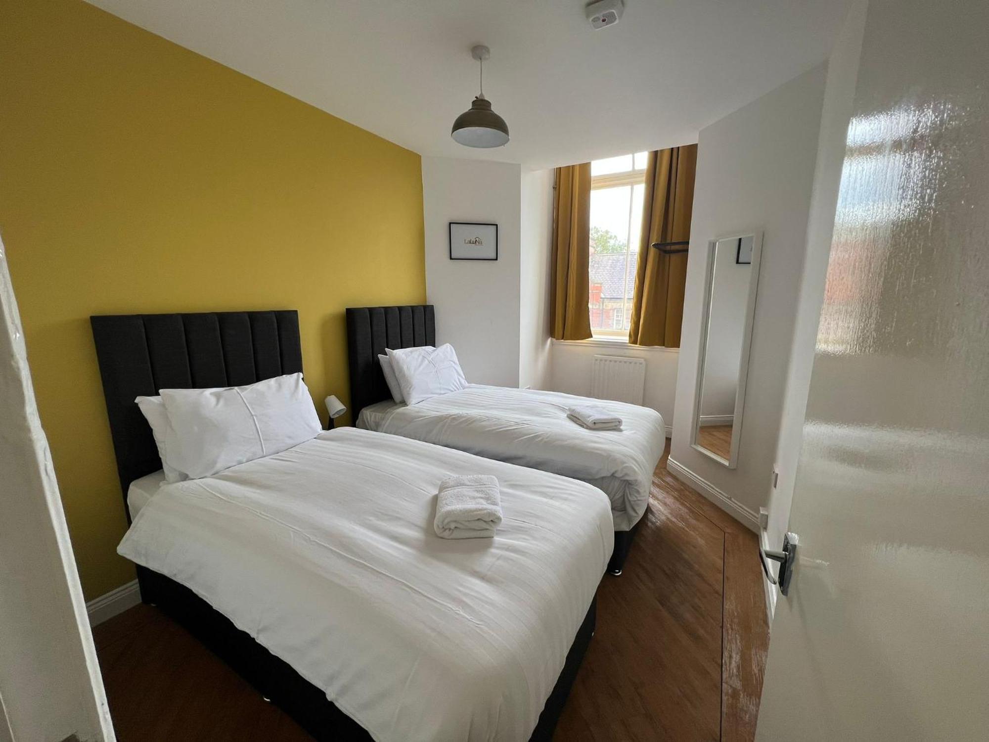 Great Offers On Long Stays!! Laluna Apartments เกทส์เฮด ภายนอก รูปภาพ